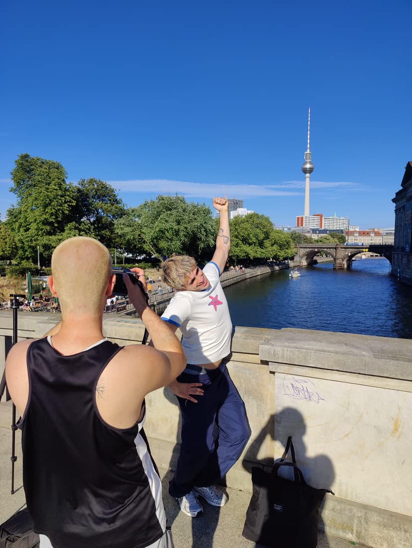 SIlver Omen Berlin My City Shoot